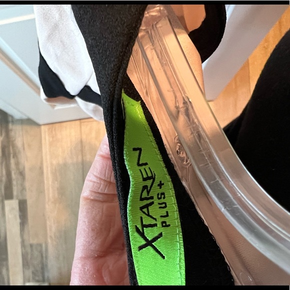 Plus size 1X long sleeve dress - Picture 3 of 5